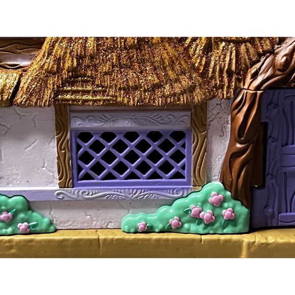 Disney Animators Littles Aurora Cottage Play Set Sleeping Beauty - Picture 4 of 16